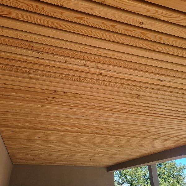 Aménagement d'un plafond en bois