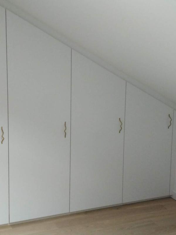 Placcard sous escalier