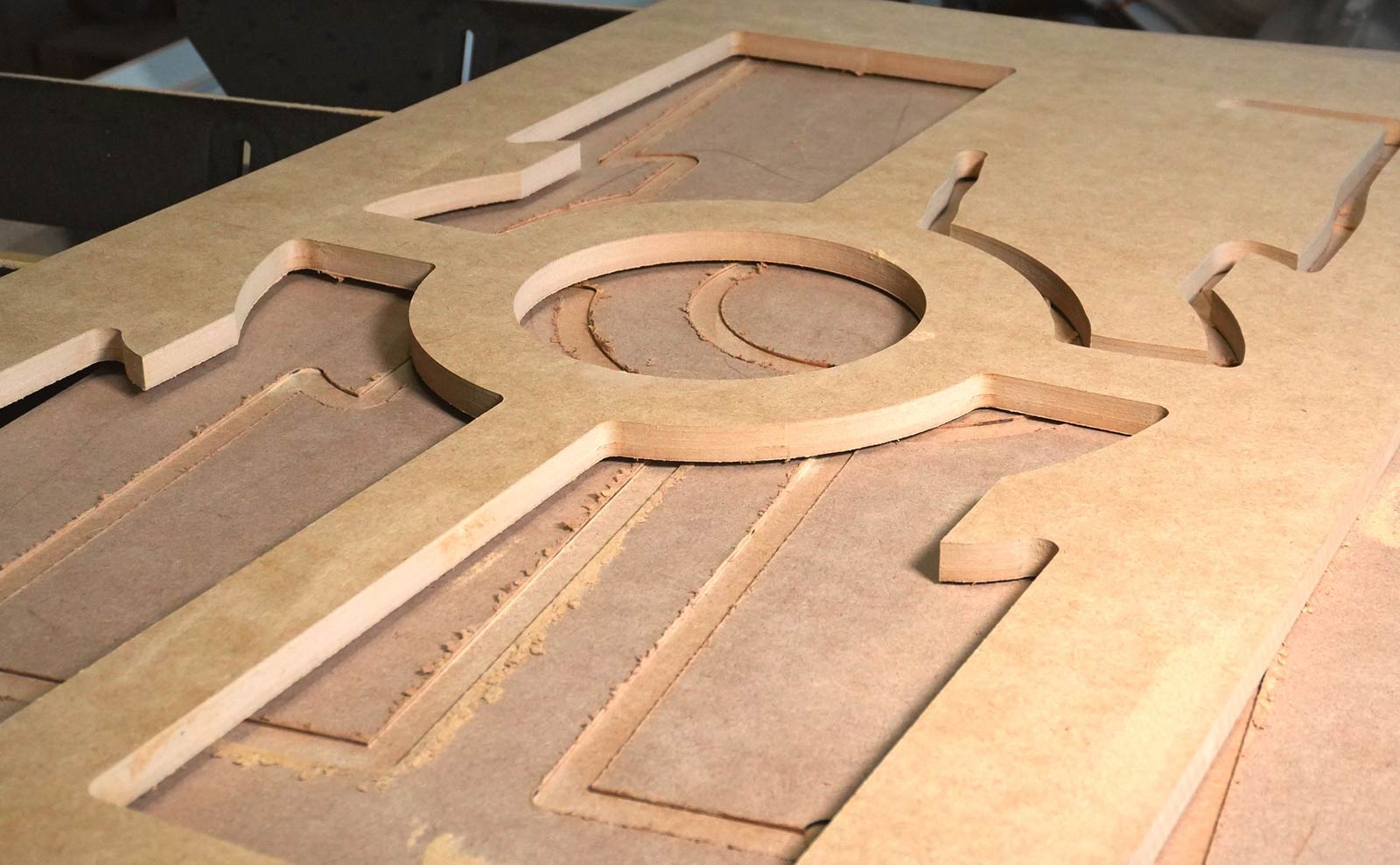 Découpe de grandes formes complexes