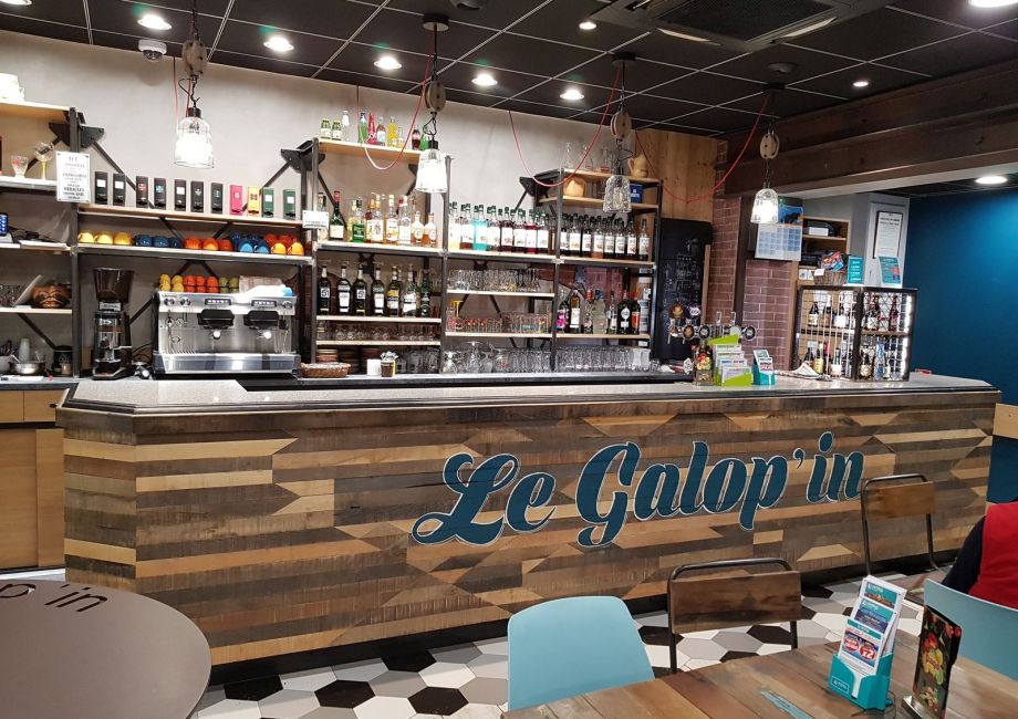 Aménagement d'un bar