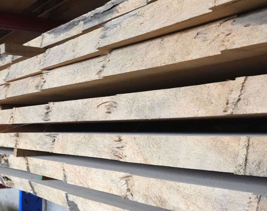 Usinage de différentes essences de bois sur machine 5 axes