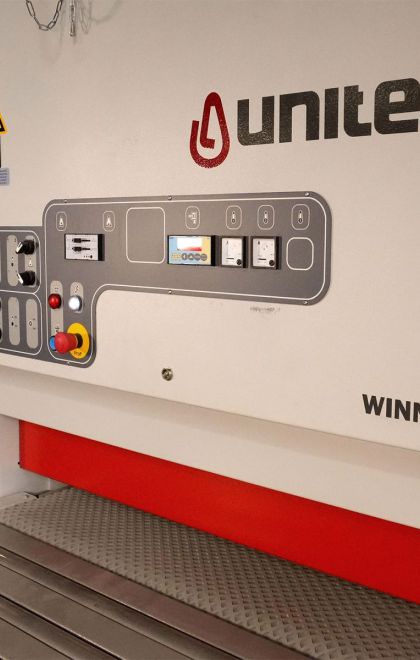 Ponçage de bois grande hauteur large bande