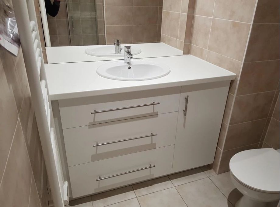Réalisation d'un meuble de salle de bains