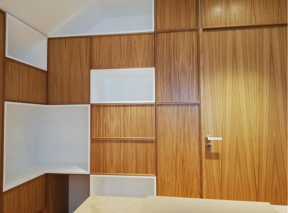 Réalisation d'un meuble de bureau